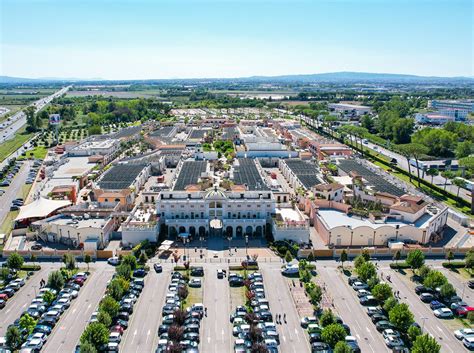 negozi outlet la reggia